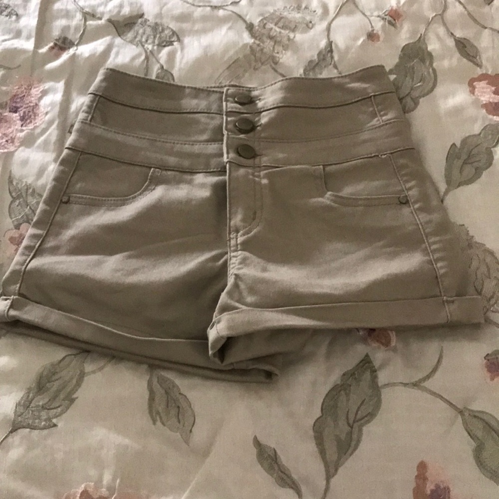 Tinseltown shorts